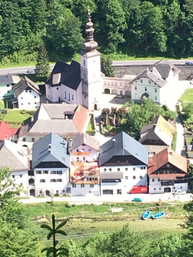 Pension Kirchenwirt บาดอิสชิล ภายนอก รูปภาพ